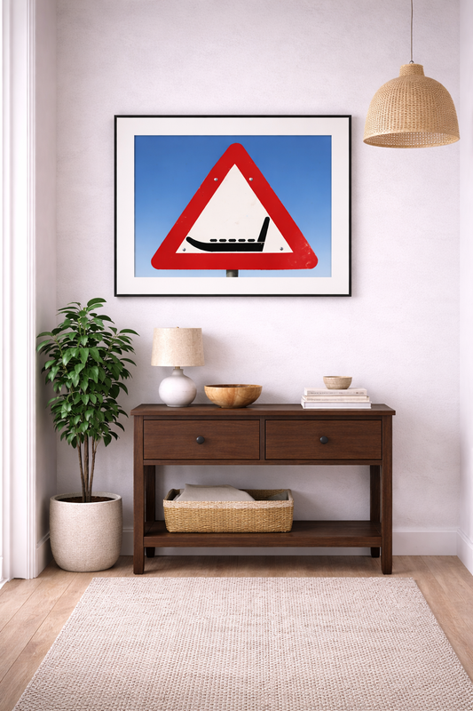 Hunspann på Grönland . Inramad poster på halvglansigt premiumpapper, med träram